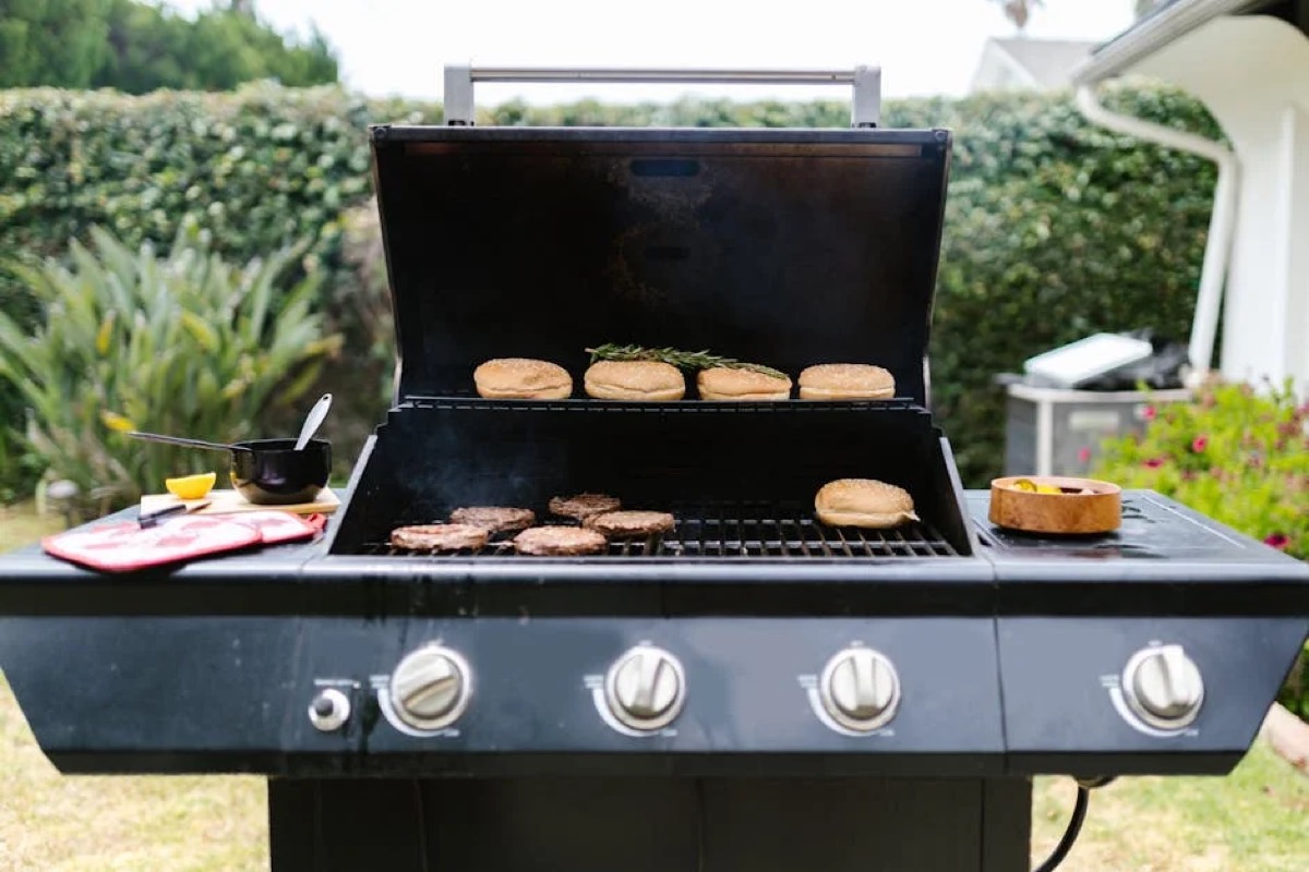 Gas Grill Clearance Guide: What to Know Before Buying
