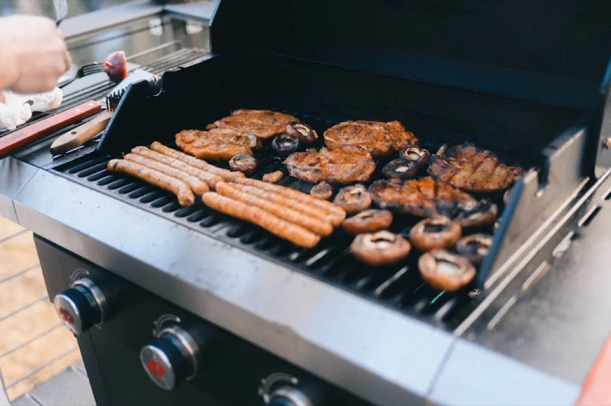 Pellet Grill Smoker Buyer's Guide for Home Cooks