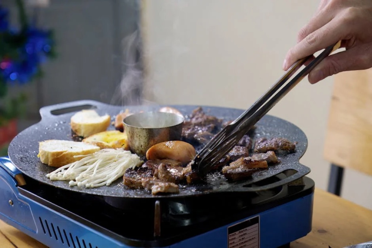Camping Grills Buyer's Guide: Heat Control & Fuel Options