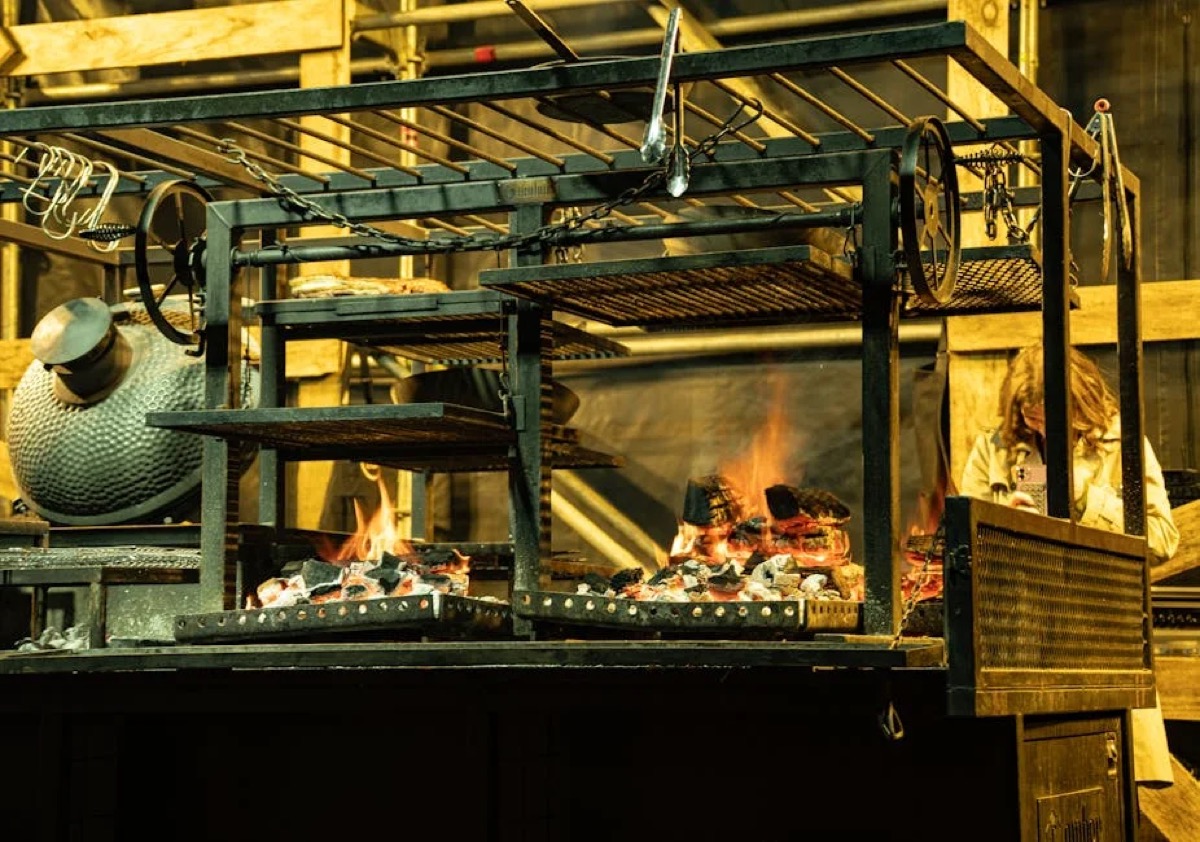 Grill Press Buyer's Guide: Cast Iron Options Reviewed